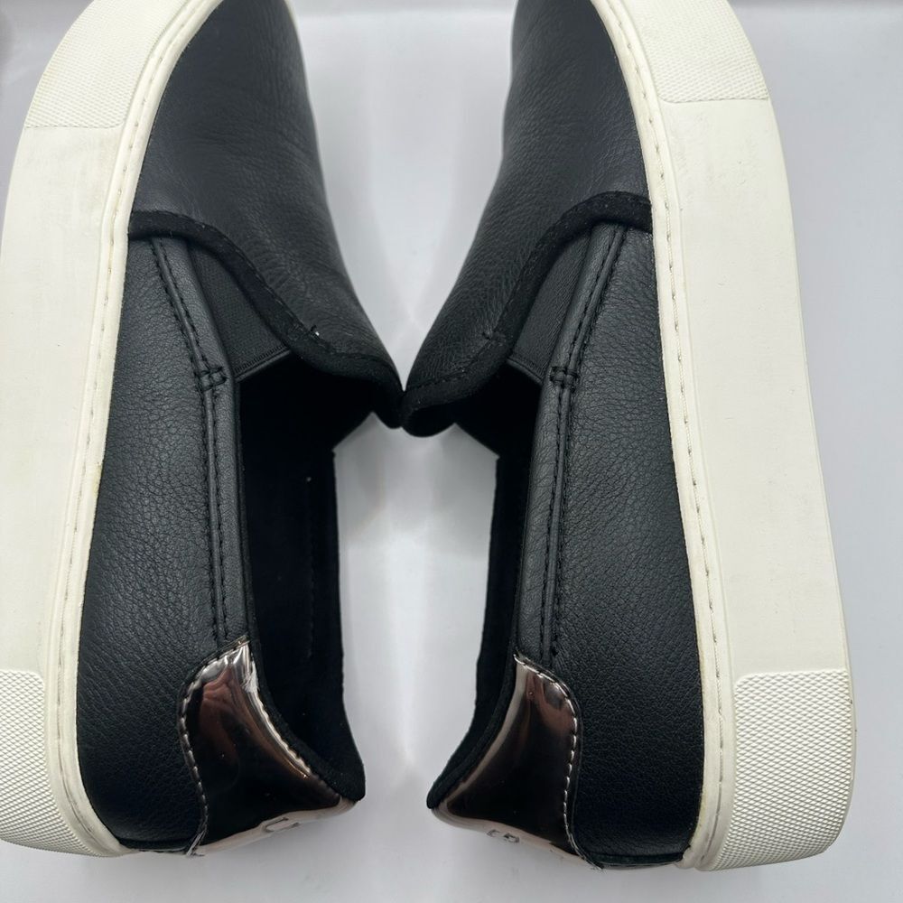 Ugg Cahlvan Black Leather Slip On Gold Accent Sneakers Size 7.5 - Picture 8 of 10